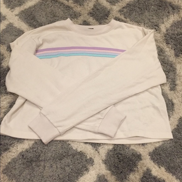Forever 21 Tops - 3/5🛍Forever 21 long sleeve crop top!